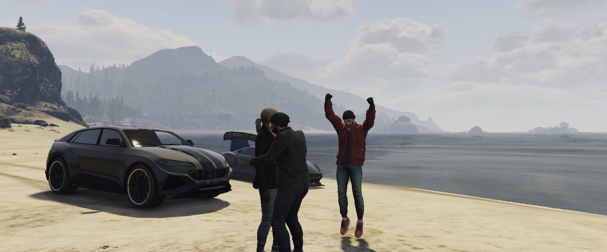 MissCliick_ tweet media