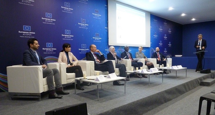 WeAreGHResearch's tweet photo. .@NavigantEnergy’s Sven Schimschar explains how different states in the #EU are raising #climate ambition in the #global building sector in his @LinkedIn article about @COP25. Check it out: https://t.co/ioXy3HMpCx #COP25 #ConnectAtCOP https://t.co/Bdr6hrAgCd