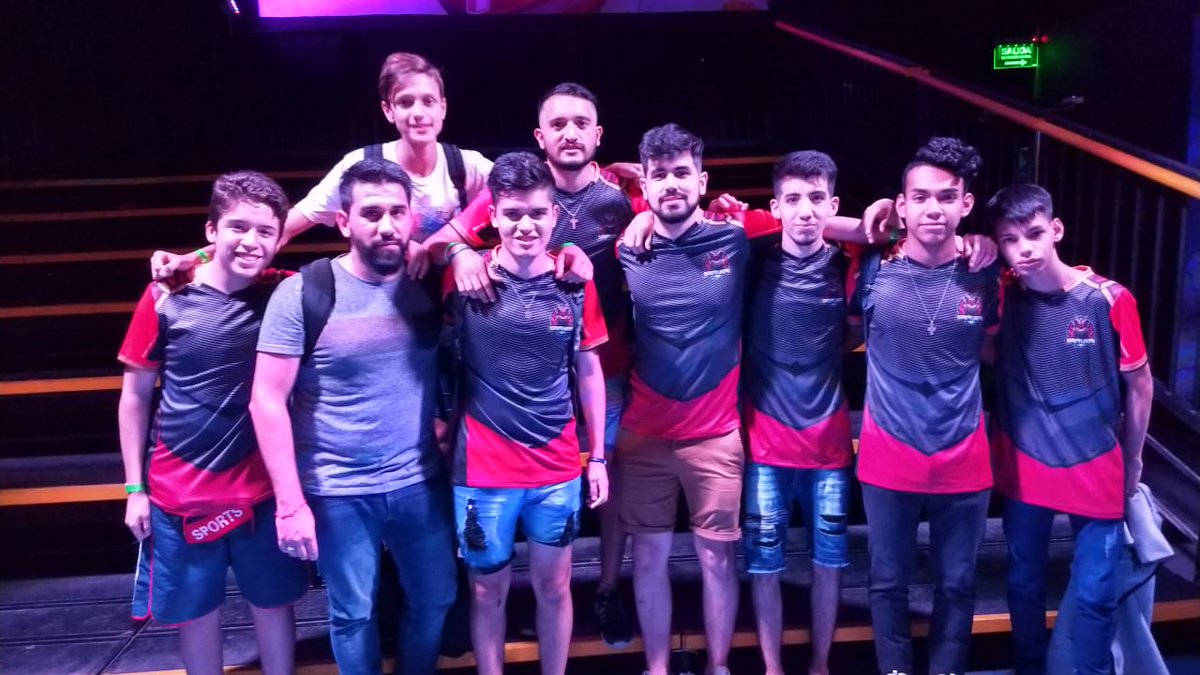 ⚡ale⚡ tweet media