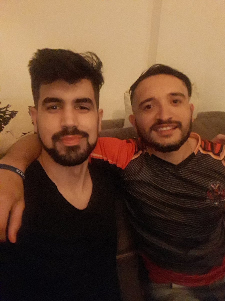 ⚡ale⚡ tweet media