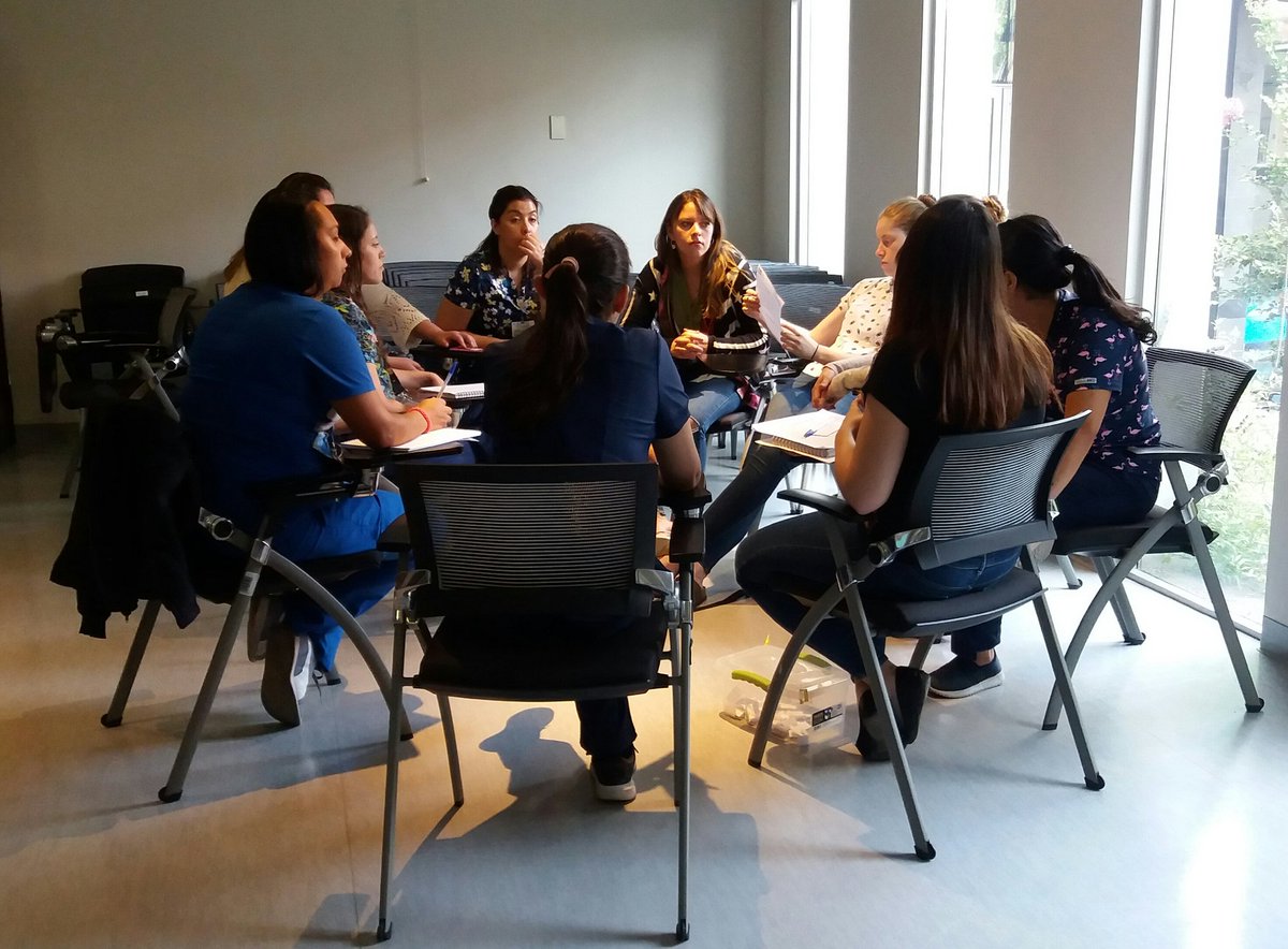 Primera reunión de Champions del año!!!Desarrollando el Plan de trabajo 2020 💪💪
Se vienen muchos desafíos!! <a href="/BpsoCl/">BPSO HEGC</a> <a href="/BpsoCLC/">BPSO Clínica Las Condes</a> <a href="/DorisGrinspun/">Dr. Doris Grinspun 🇨🇦 RN, PhD, FAAN, O.ONT</a> <a href="/RNAO/">RNAO</a>