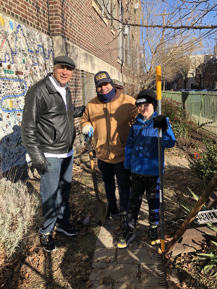 NebingerPTA's tweet photo. Thank you everyone who braved the cold to join us at today’s #MLKDayofService! #Nebinger looks beautiful! Special thanks to @PPD03Dist Officer Ace Delgado and @CMMarkSquilla for lending a hand. #wearenebinger https://t.co/cZ3RH6OPbd