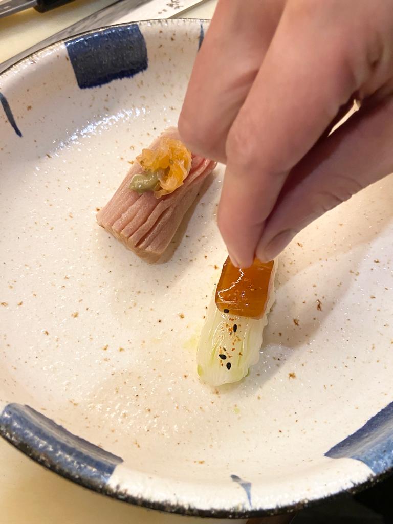 ¿Eres más de carta o de omakase?

En Ikigai puedes elegir tus favoritos, los bocados más clásicos o ponerte en manos de Yong, nuestro chef.

Te esperamos en C/ Flor Baja, 5

Reservas en 916 22 63 74