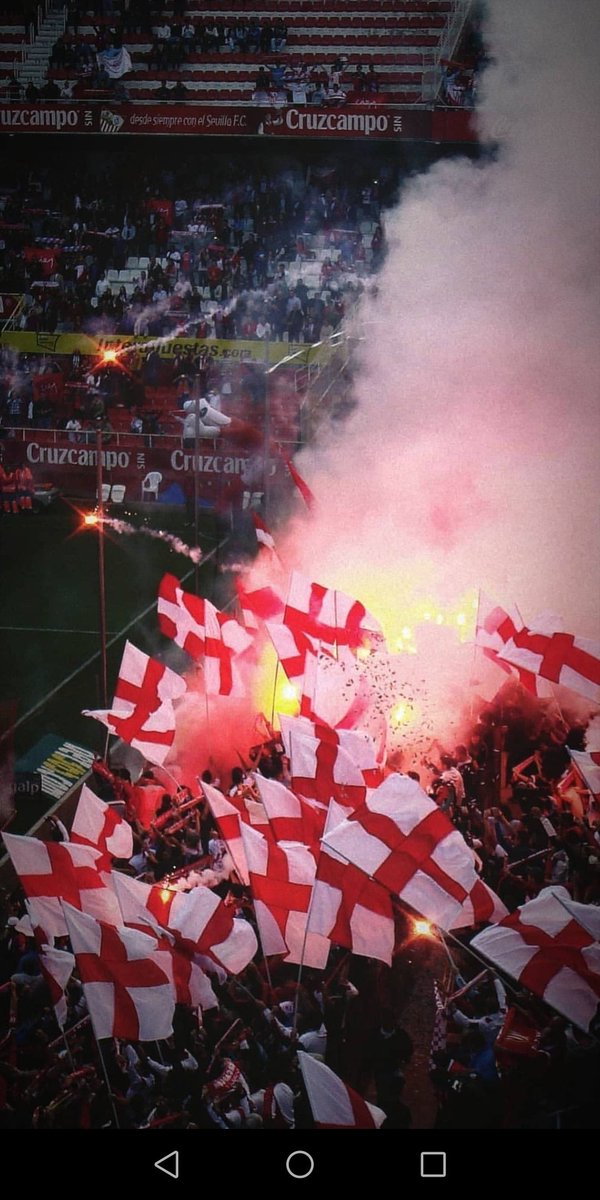 _JuanluSanchez's tweet photo. Pobre del que quiera robarnos la ilusión... 🔴⚪🔴
#sfcebasta https://t.co/0gKDHZDTKv