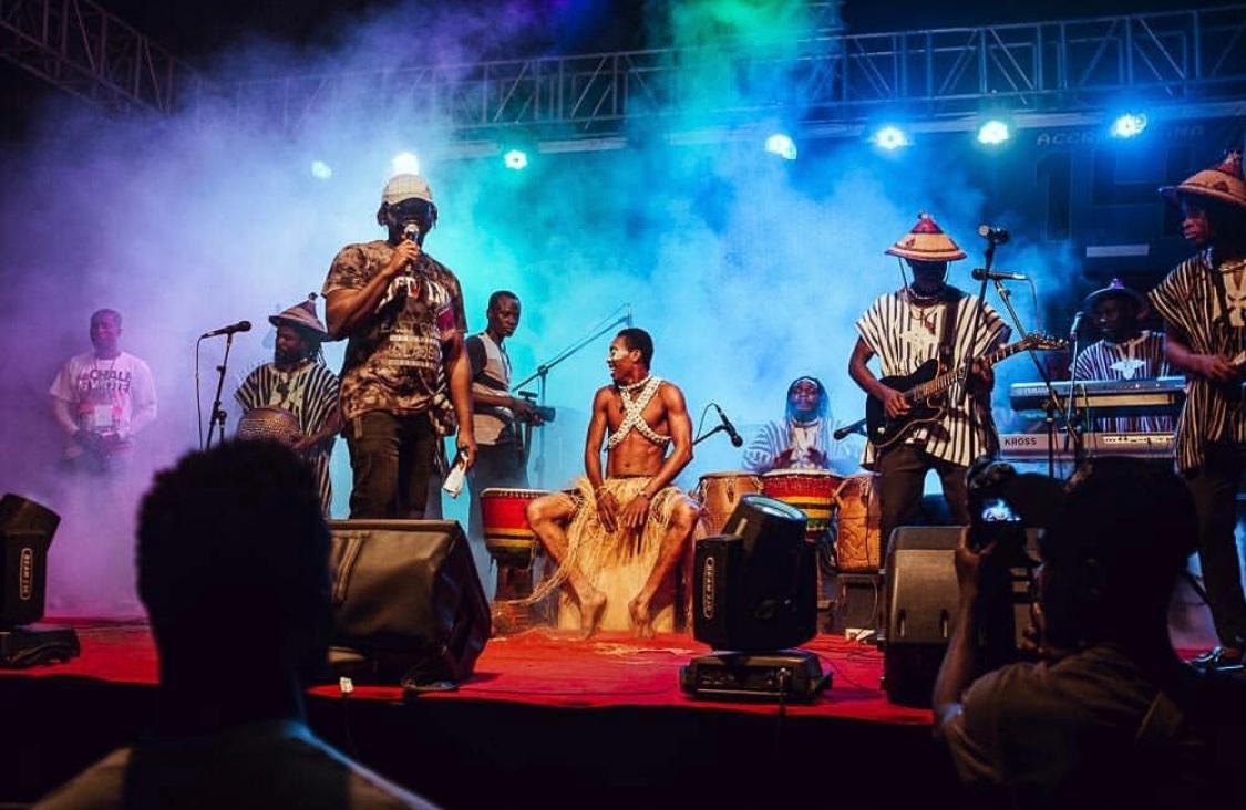 sisandsuitcases's tweet photo. Experience the beauty of Africa with @sisandsuitcases at the Chale Wote Festival in Ghana. Go to https://t.co/ac4U23XsTn to learn more. #Ghana #Africa #blacktravel https://t.co/BHeny3LjCR