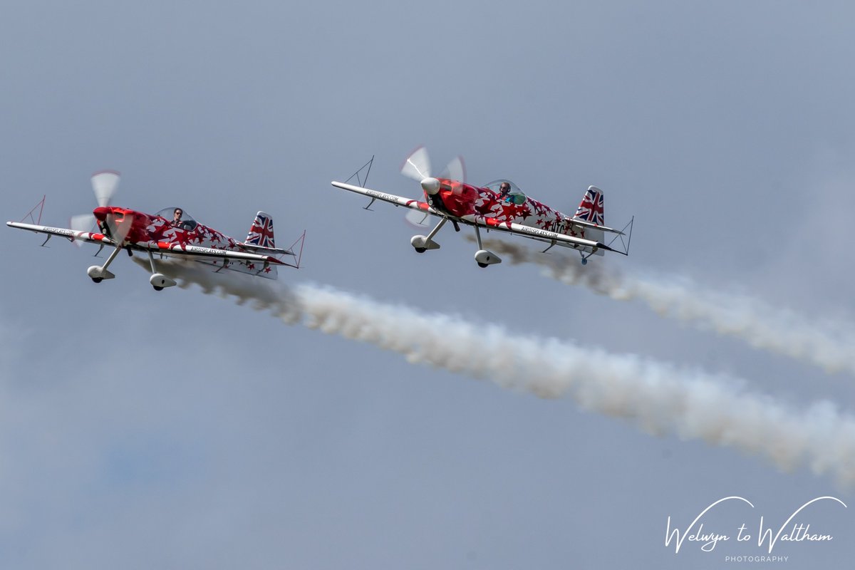 ShutterbugWGC's tweet photo. @tomcassells2 and @mikepickin in the CAP232 pairing, giving a great display at Biggin Hill Festival of Flight 2019...@airdisplays @LBHACommunity #CAP232 #AvGeek #aerobatics #Biggin19 https://t.co/KsN1OzUJ83