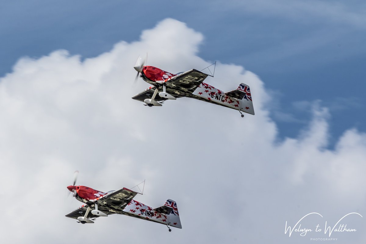 ShutterbugWGC's tweet photo. @tomcassells2 and @mikepickin in the CAP232 pairing, giving a great display at Biggin Hill Festival of Flight 2019...@airdisplays @LBHACommunity #CAP232 #AvGeek #aerobatics #Biggin19 https://t.co/KsN1OzUJ83
