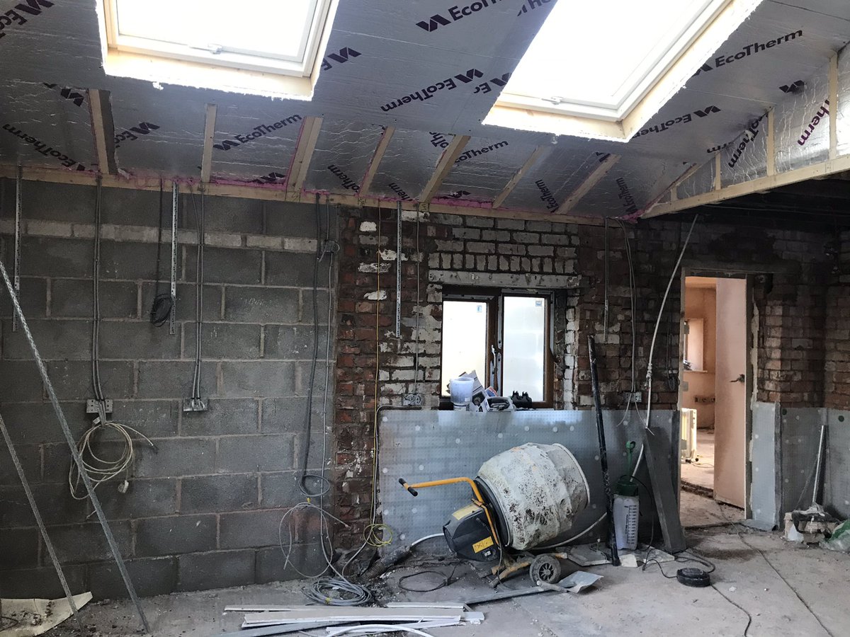CEJoinery's tweet photo. This #renovation project is really taking shape. Bedrooms, lounge &amp; bathroom plastered. Kitchen ready for plaster boarding. #joiner #builder #joinery #building #bespoke #homeimprovements #mastercraftsman https://t.co/UlvD2FdeHh