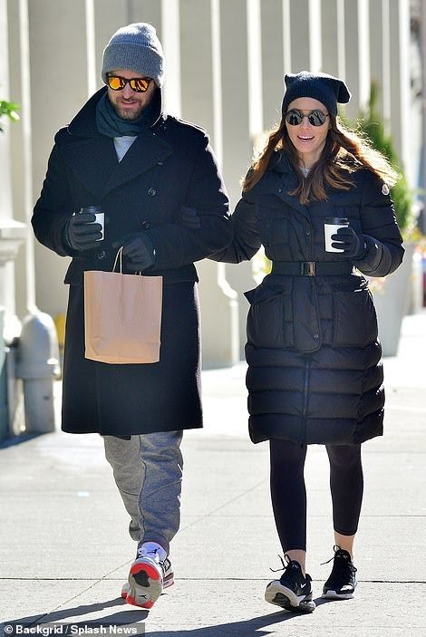jtimberlakepics's tweet photo. 01.19 | Justin Timberlake and Jessica Biel together in New York City. https://t.co/QxvgCfLAmt