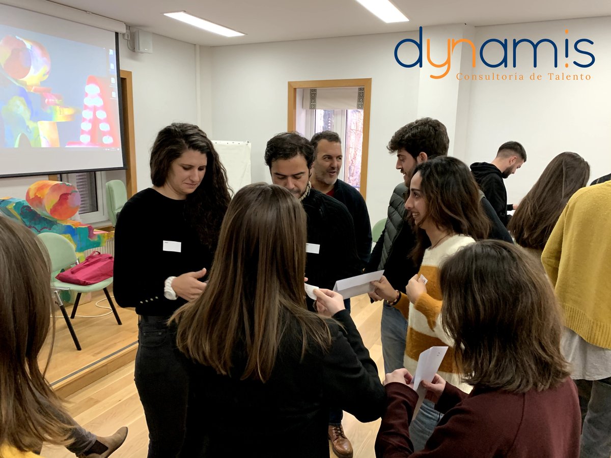 Si quieres poner unos pilares firmes en tus relaciones personales o profesionales, tendrás que trabajar la confianza, generada desde la honestidad, el cumplimiento de compromisos y la coherencia  entre lo que se dice y se hace. Interesante post. 
bit.ly/3asQTRR