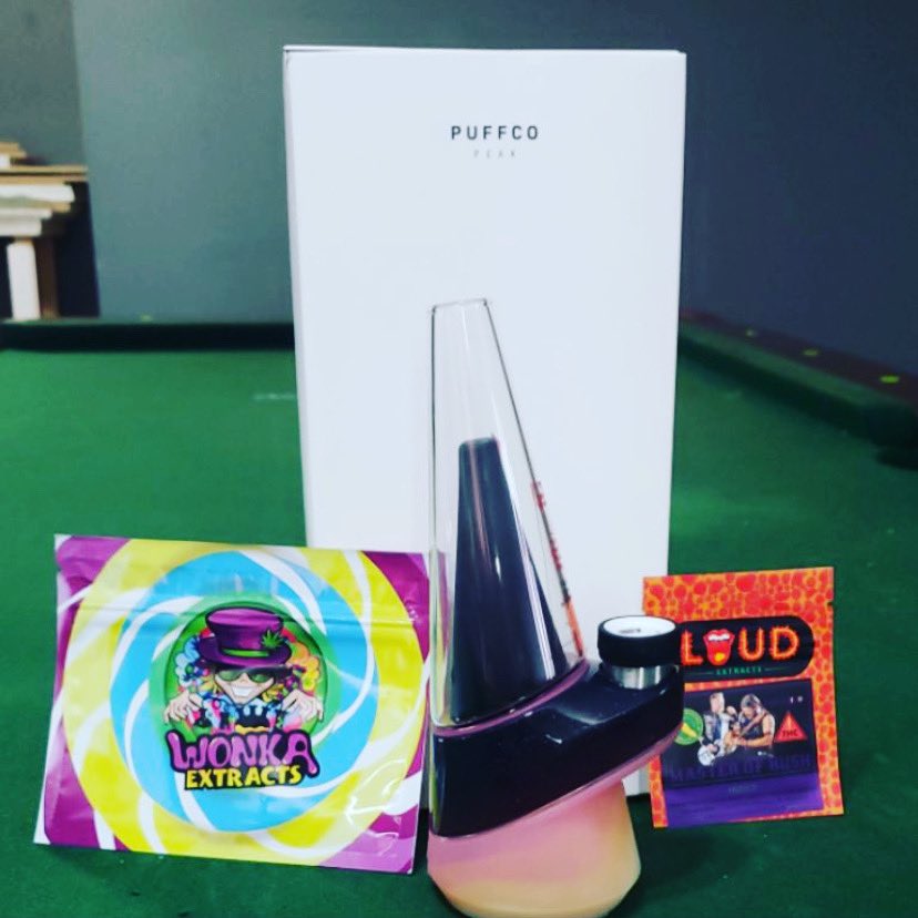 LegendHerben's tweet photo. @puffco sale here at @LegendHerben ! https://t.co/C0znJ3Eb83