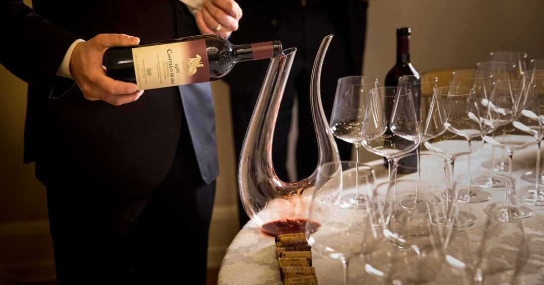 The Wineshop will be back on February 13th. Email 📩 reservation@castellodiama.com . . #castellodiama #chianticlassico Ph. Alessandro Moggi Photographer