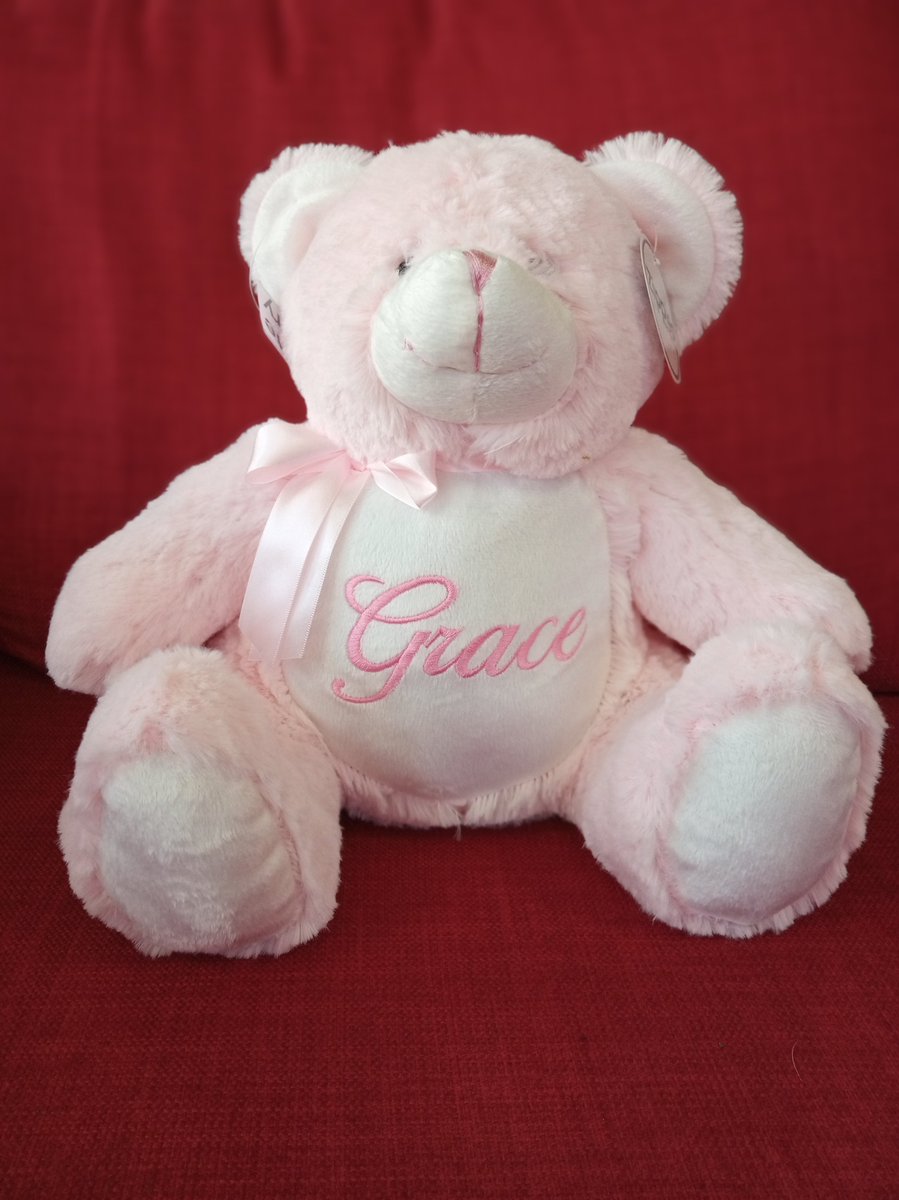Grace will adore this cute teddy bear personalised just for her 🧸😍
#embroidery #ukembroidery #teddybear #personalised #personalized #customized #babygift #gifts #gift
