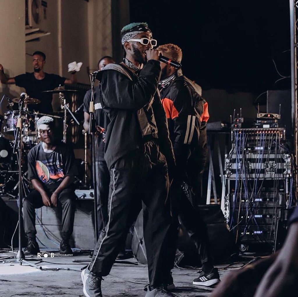 KevTheTopic's tweet photo. Working on the weekend like usual
#BARCONCERT19 https://t.co/X0Fmitzsql