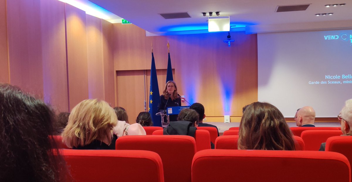 PelleteratM's tweet photo. Une journée passionnante au #VendomeTech, ouverte par @NBelloubet sur une matinée de pitch projets, et une après midi d'ateliers collaboratifs. Bravo pour cette organisation. Vivement la quatrième édition ! https://t.co/wSZSXRcT8o