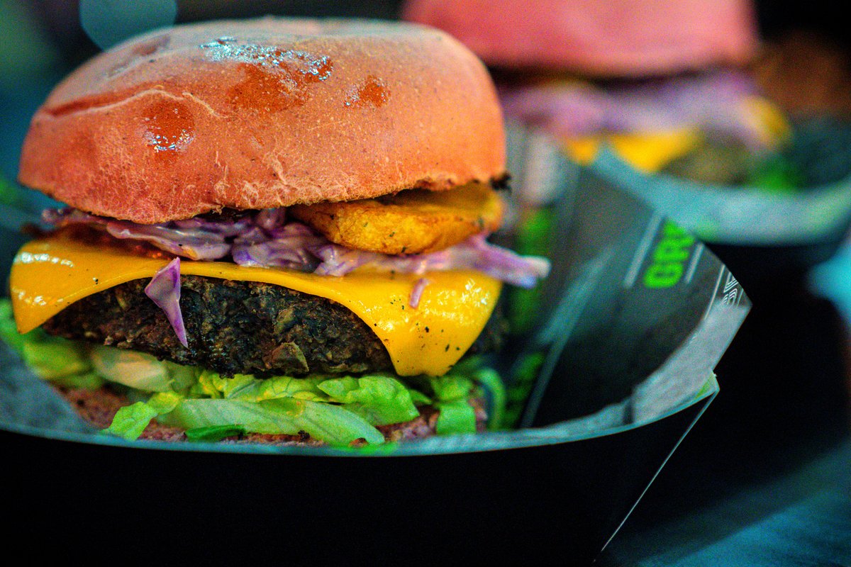 💭 Q. WHAT'S BETTER THAN A #GREENGRILL HOME DELIVERY?

🗣️A. NO DELIVERY FEE!

Thanks to the dons at 👉 <a href="/UberEats/">Uber Eats</a>, for this ENTIRE week the leg work (literally) is on them. 🚲 #freedelivery right up until 📅 Sunday.

All you need to do is pop the code: VEGANUARY at the checkout.