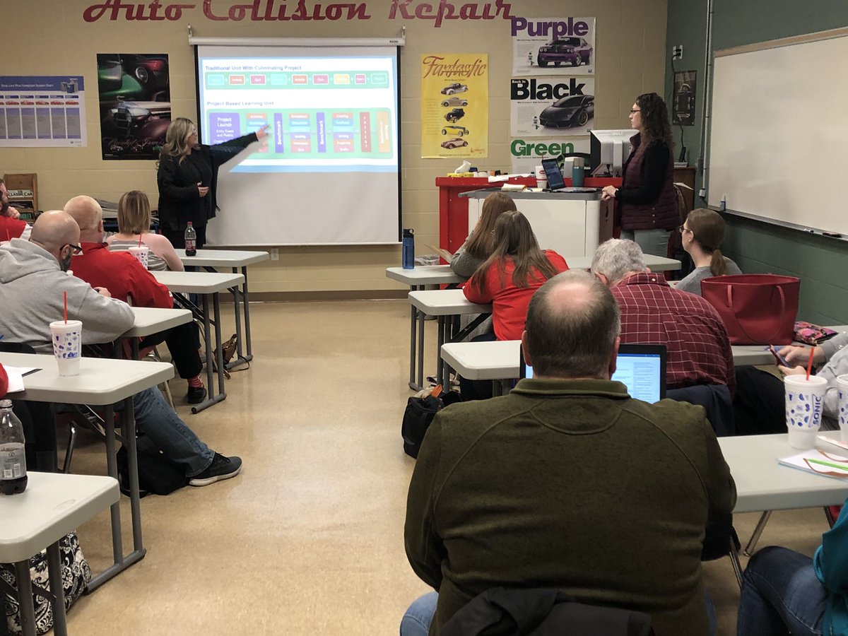 Seneca_Int's tweet photo. Heather Lankford and Gwyn Osborne presenting “STEM to PBL” at the Personalized Learning Summit.
@SchoolsSeneca
@hlank4d
@GwynOsborne
@Seneca_Elem https://t.co/Ob81iYpAel