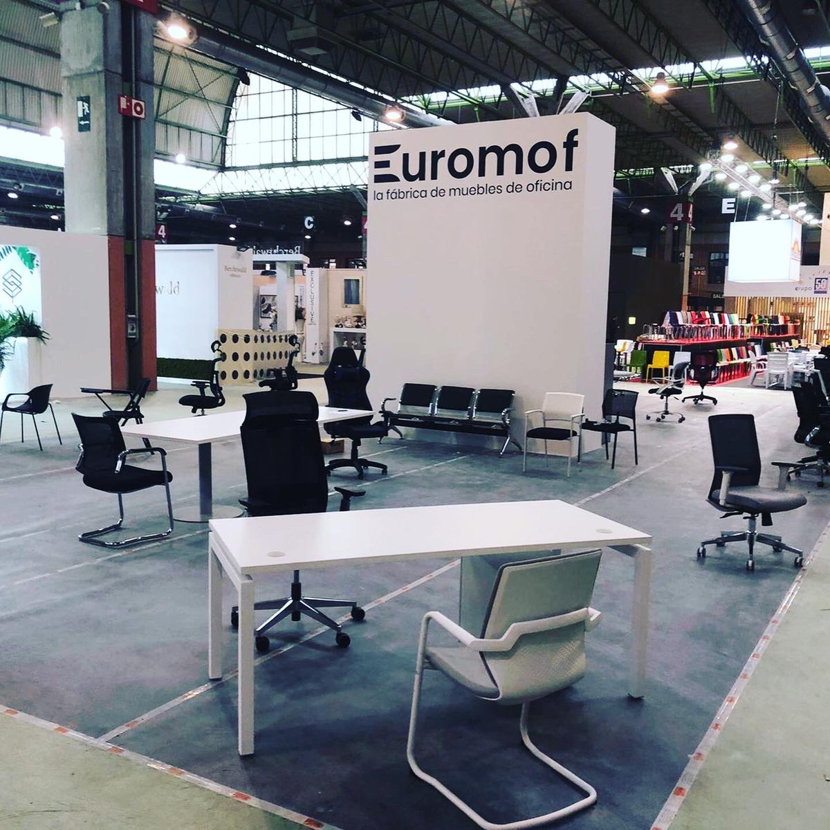 modular_360's tweet photo. Listos para la @feriamueble en @feriadezaragoza
.
 #feriadelmueblezaragoza #feriazaragoza #standdesign #marketing #stands #montajedestand #construccionstands #diseñodestands #diseñostand  #exhibitiondisplay #feriasyeventos #congresos #exposiciones #eventos #events #art #efimero https://t.co/YfT8RgzDZH