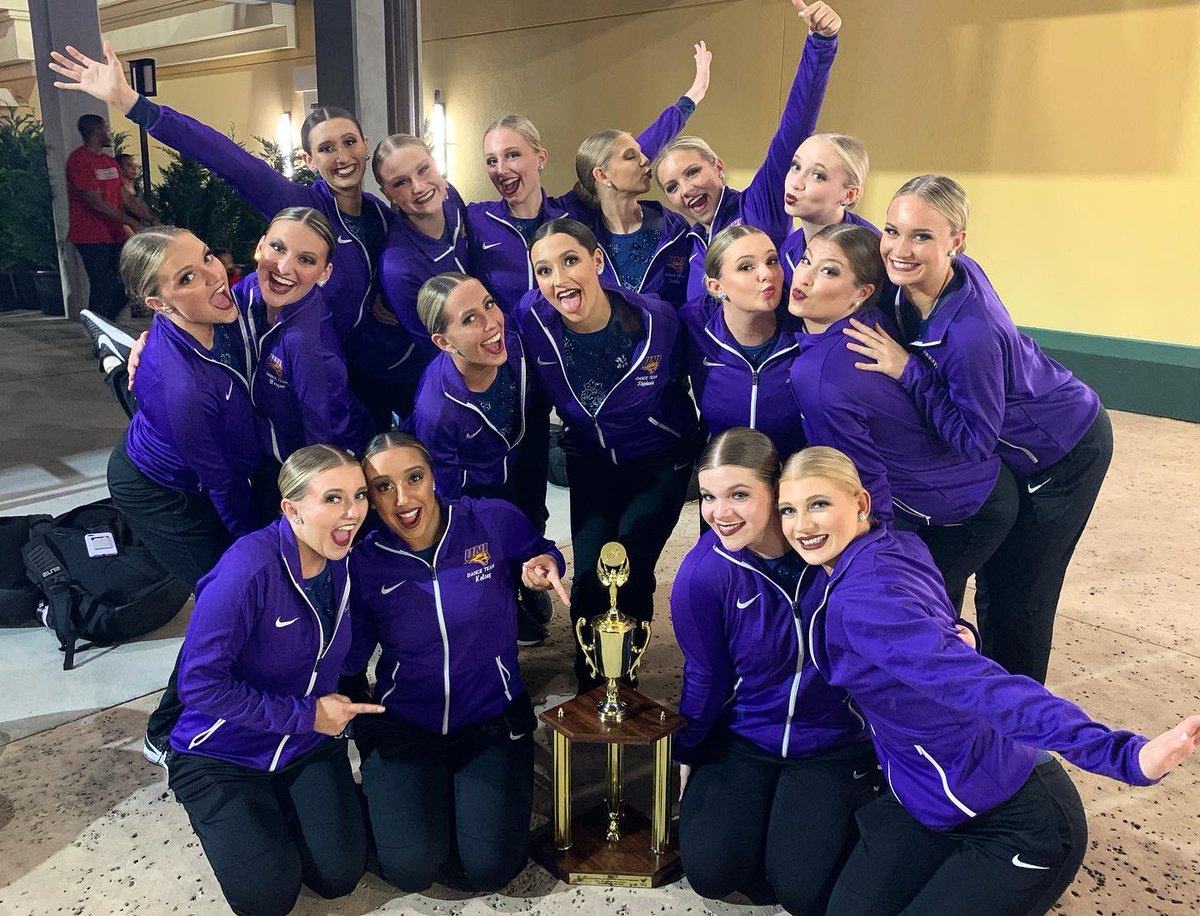 SO proud to have finished 9th place in the Division 1 jazz division! Two top 10 finishes this weekend made for a great Nationals 💜💛