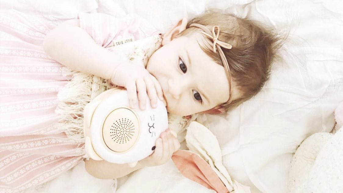 WavHello's tweet image. Monday’s are for nap taking, cuddles and a little music 🎶