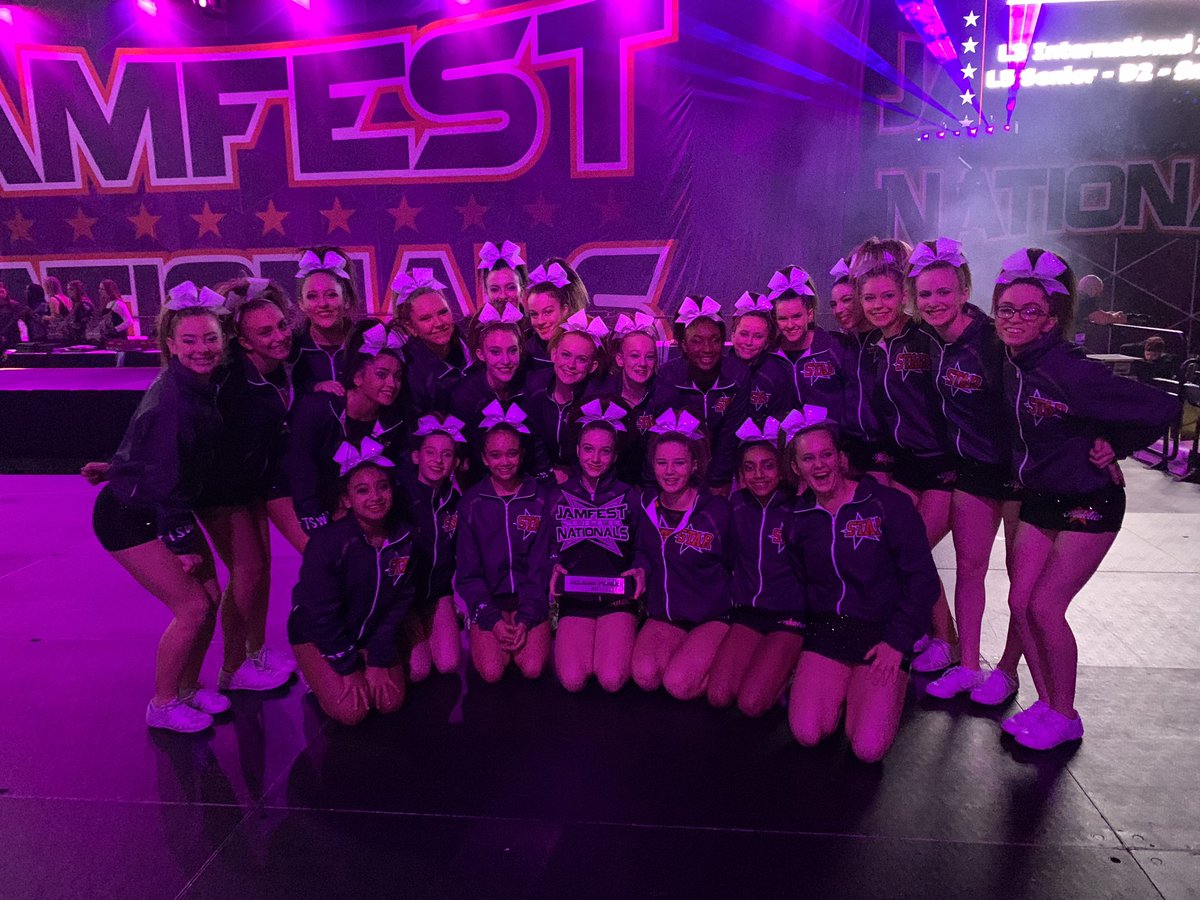 STAR_SrGold's tweet photo. We are thrilled with our first Jamfest experience! Two awesome routines... great score... 2nd place... so proud! 💛 #starBIG10 #thestarway 

Congrats on your huge score @Lime_Rays !! We enjoy competing with you and will see you at Cheersport! 💙💚 https://t.co/zgJWIFSkCP