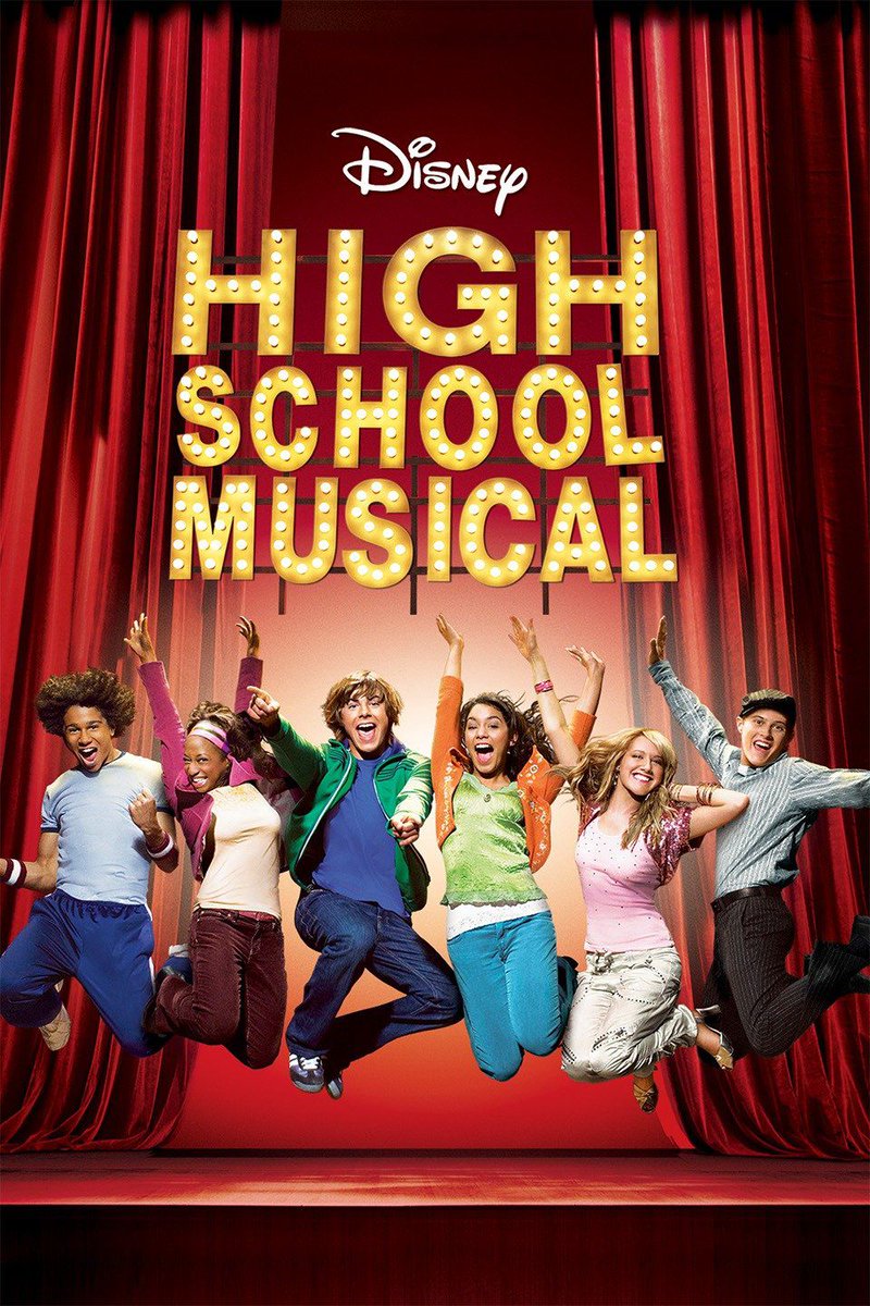 GossipRoomOff's tweet photo. Alerte coup de vieux ! Le premier opus de la saga #HighSchoolMusical fête ses 14 ans aujourd'hui ! 🎂🏀❤️ https://t.co/orgAMkkYZq