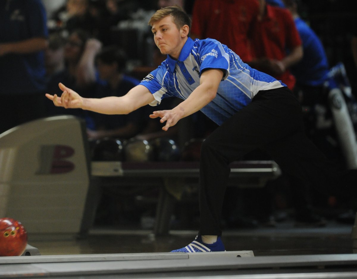 MIPrepZone's tweet image. BOYS BOWLING: Our photo gallery from today&apos;s Oakland County Championship, which was won by Oxford bit.ly/368mo08