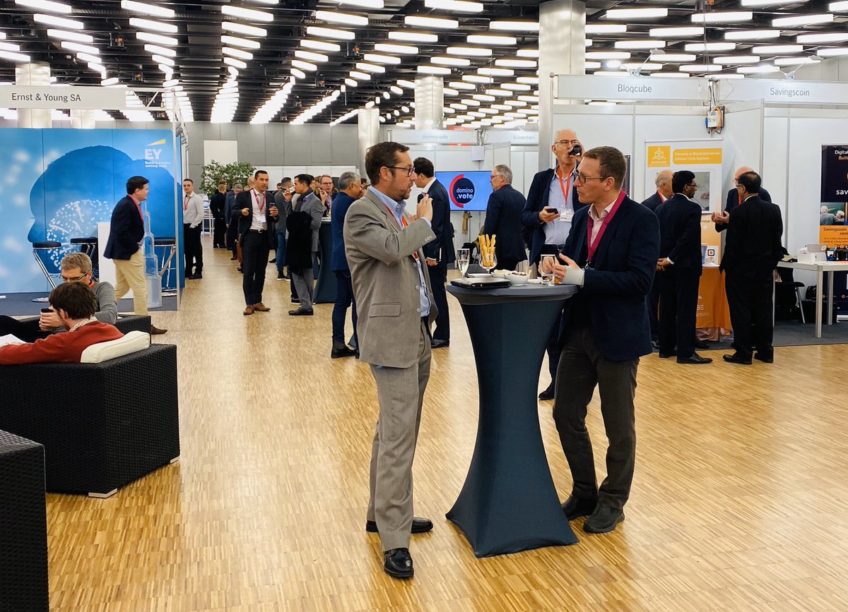 The second edition of the #GenevaBlockchain is over after a full day of very interesting conferences with amazing speakers. Now, it's time to celebrate!  

#Blockchain #Palexpo #Geneva