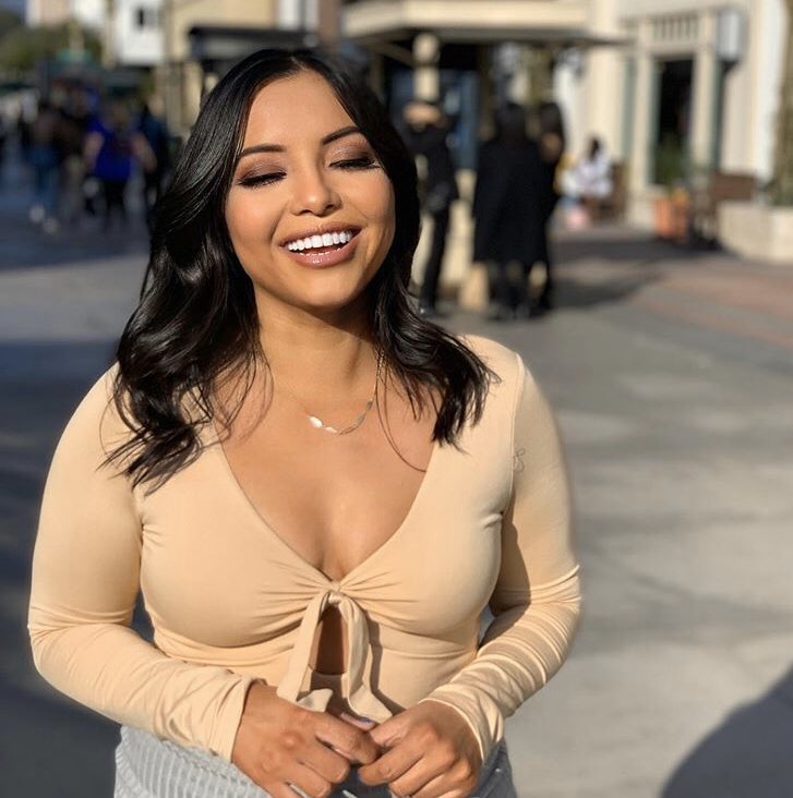 Smile makeover by Dr. Bret Davis 
<a href="/melissaleegomez/">MEL</a>
.
. ✨The power of a 💣 🔥 smile is priceless✨
.
.

SMILE MAKEOVER COMPLETED IN ONLY 2 VISITS .
.

#MakeoverMonday #smilemakeover #cosmeticdentistry #confident #smile #veneers #Makeover