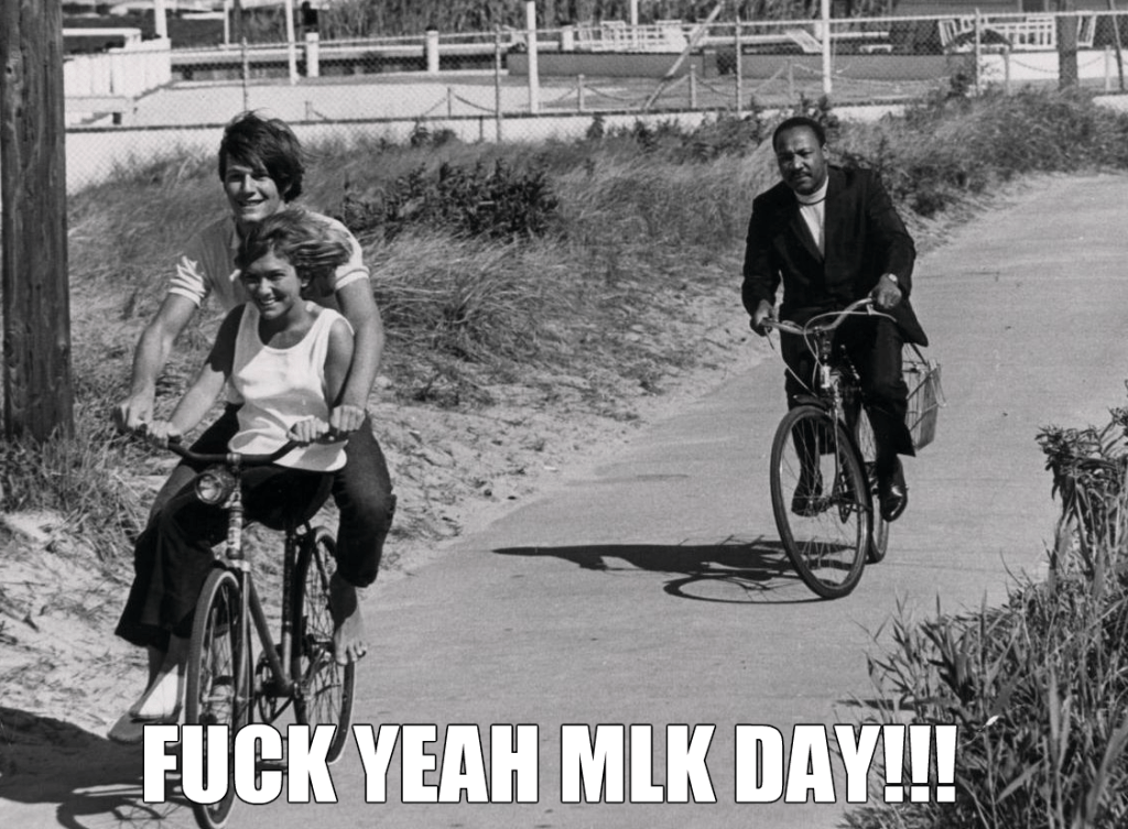 thereichelcycle's tweet photo. Ride out the Darkness. https://t.co/xVU8ikDs4g https://t.co/1OYd4flIp9