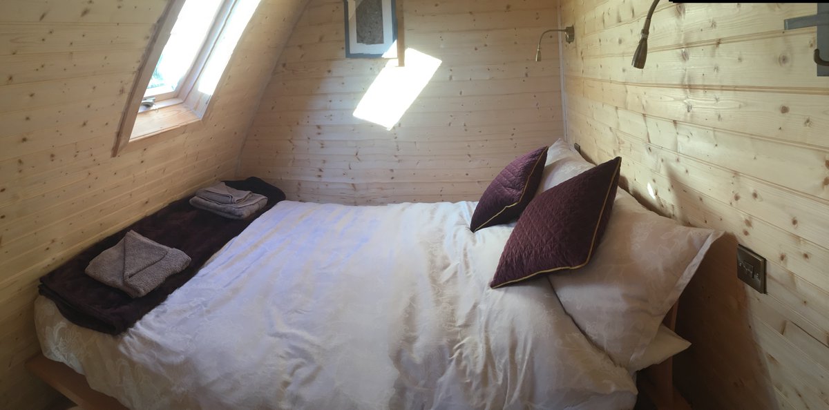 #ValentinesDay - book your loved one a weekend break to look forward to in cosy / luxury "Cabin-in-the-Vines"😍😍 valleyfarmvineyards.co.uk/accommadation