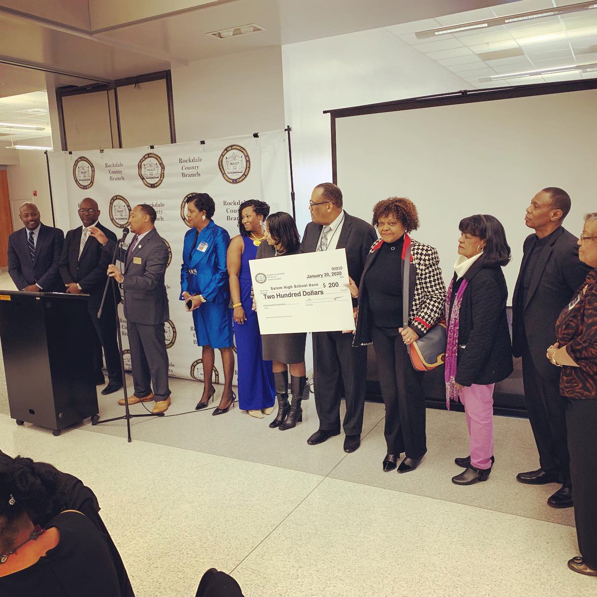 RockdaleSchools's tweet photo. Celebrating the life &amp; legacy of Rev. Dr. Martin Luther King, Jr. @ Rockdale NAACP &amp; Conyers-Rockdale Chamber of Commerce 16th Annual Dr. Martin Luther King, Jr. Breakfast, @ RCA &amp; catered by @RCPS_SchoolNutr; Shoutout to @RYL_RCPS &amp; SHS Band, up early to serve/perform! #MLKDay https://t.co/EWhBHMU63u