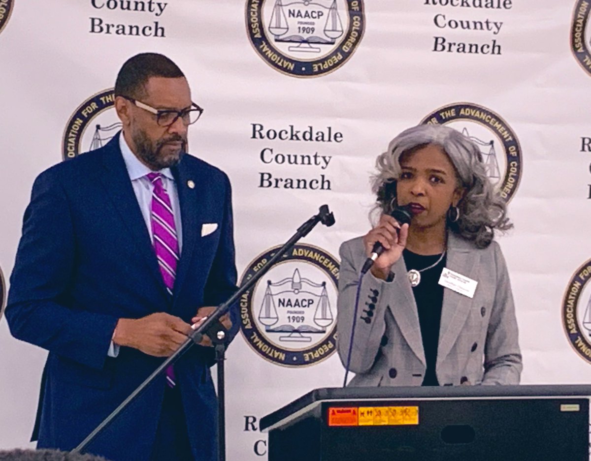 RockdaleSchools's tweet photo. Celebrating the life &amp; legacy of Rev. Dr. Martin Luther King, Jr. @ Rockdale NAACP &amp; Conyers-Rockdale Chamber of Commerce 16th Annual Dr. Martin Luther King, Jr. Breakfast, @ RCA &amp; catered by @RCPS_SchoolNutr; Shoutout to @RYL_RCPS &amp; SHS Band, up early to serve/perform! #MLKDay https://t.co/EWhBHMU63u
