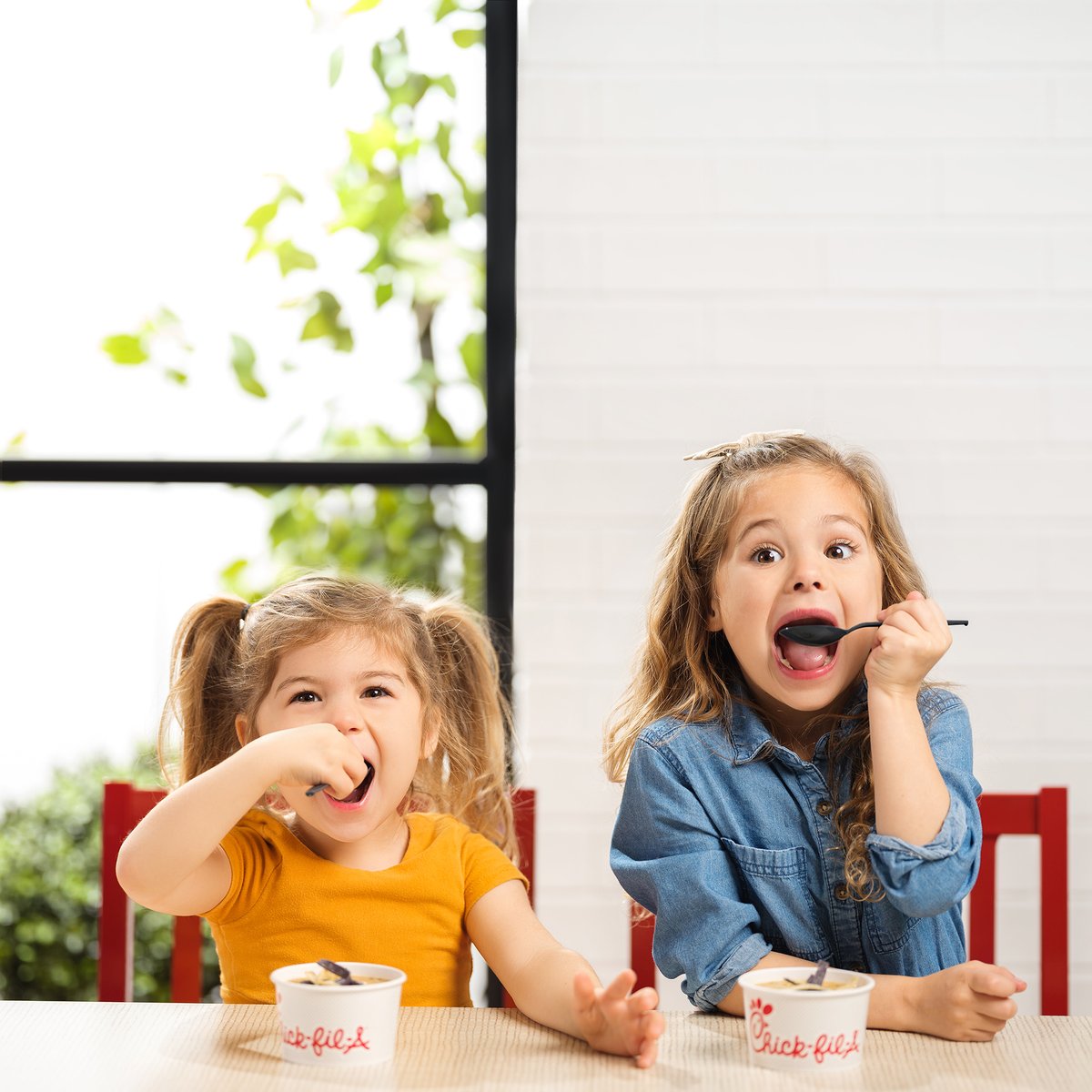 CFAOB's tweet photo. Two spoons for warm soup on a cold day. Enjoy some Seasonal Chicken Tortilla Soup or Chicken Noodle Soup today. #cfaolivebranch #warmgoodness #chickentortillasoup https://t.co/uo7E1W1XSr