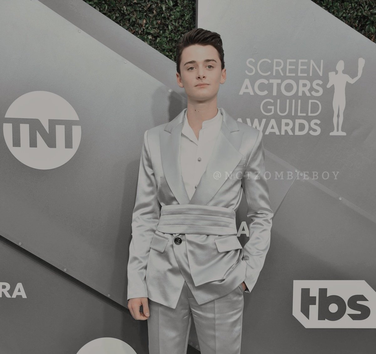 ㅤㅤㅤ  ㅤㅤ 𝘐 𝘎   𝘗 𝘖 𝘚 𝘛. 
ㅤㅤㅤㅤㅤ@𝘞𝘐𝘓𝘓𝘉𝘠𝘌𝘙𝘚.

ㅤㅤㅤ❛ a lovely night . . . ❜