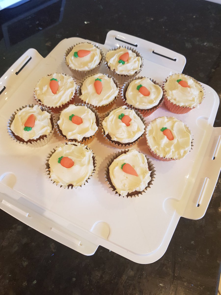 RachelButler136's tweet photo. @westhorndonprim No.5 Bake a cake. Carrot cakes for Nannys birthday. #activitypassport #year2 https://t.co/klQi4KQykN