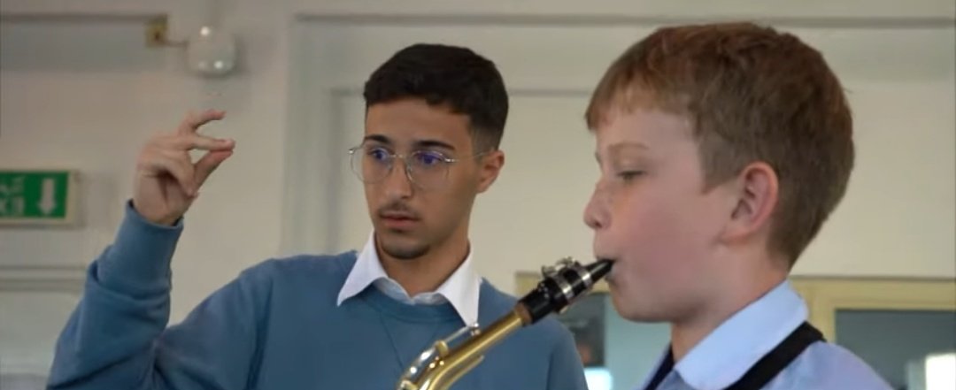 JESSSixthForm's tweet photo. How cool are our kids? A group of our Sixth Formers are teaching parents and younger students to play various musical instruments for free in their free time! Free is always best. Legends. #JESSExcellence #JESSShares #CAS @JESSDubai @iborganization
https://t.co/JCY0KnAkWq https://t.co/3QRgmewImx