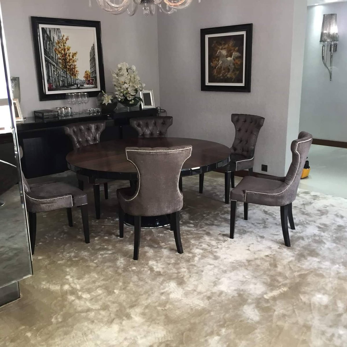 AshburnCarpets's tweet photo. Silky Vorwerk carpet fitted in Park Lane residence #silky #silkycarpet #velvet #velvetcarpet #interiordesignlovers #interiordesignidea #interiorismo #interiorinspo #interiorinspiration #interiordesignideas #interiordesigning #luxuriouscarpet #luxurious https://t.co/82YqRPLdoq
