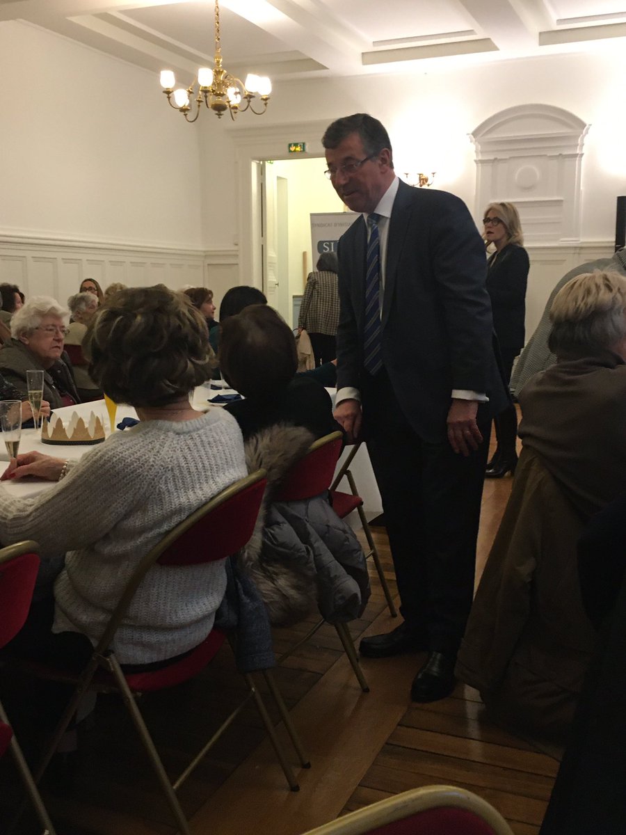 PierreGaboriau's tweet photo. La bonne humeur et la convivialité avaient investi la @mairiedu16 cet après-midi pour notre traditionnelle galette des rois du @levillage16. Toujours très heureux de retrouver nos aînés lors de ce moment si chaleureux. #jaimemon16 https://t.co/vARfBAR29Y