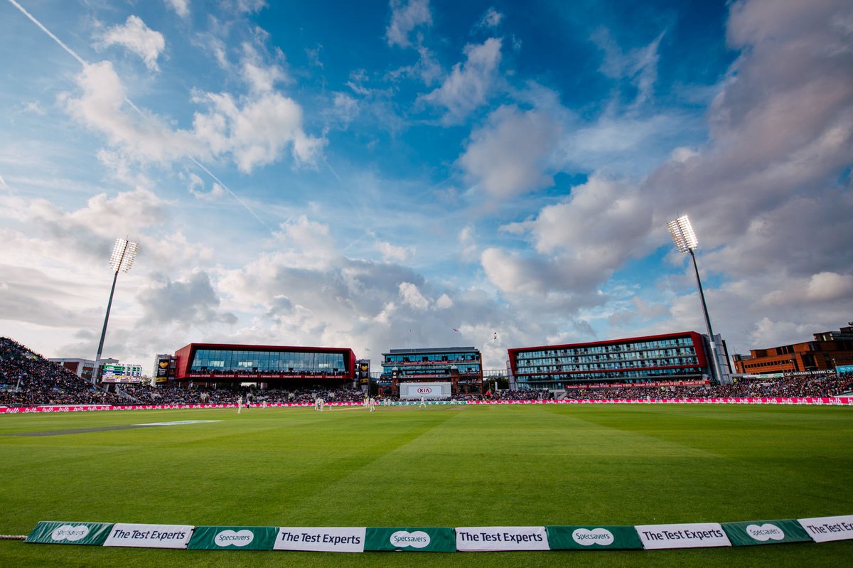 EmiratesOT's tweet photo. This #BlueMonday, we're throwing it back to our favourite moments of 2019 at @lancscricket 🌹
A #CWC19, #Ashes and our #EOTXmas parties, it was certainly a year to remember 🔥
We're ready 2020 👊 https://t.co/IJB8n9LJtt