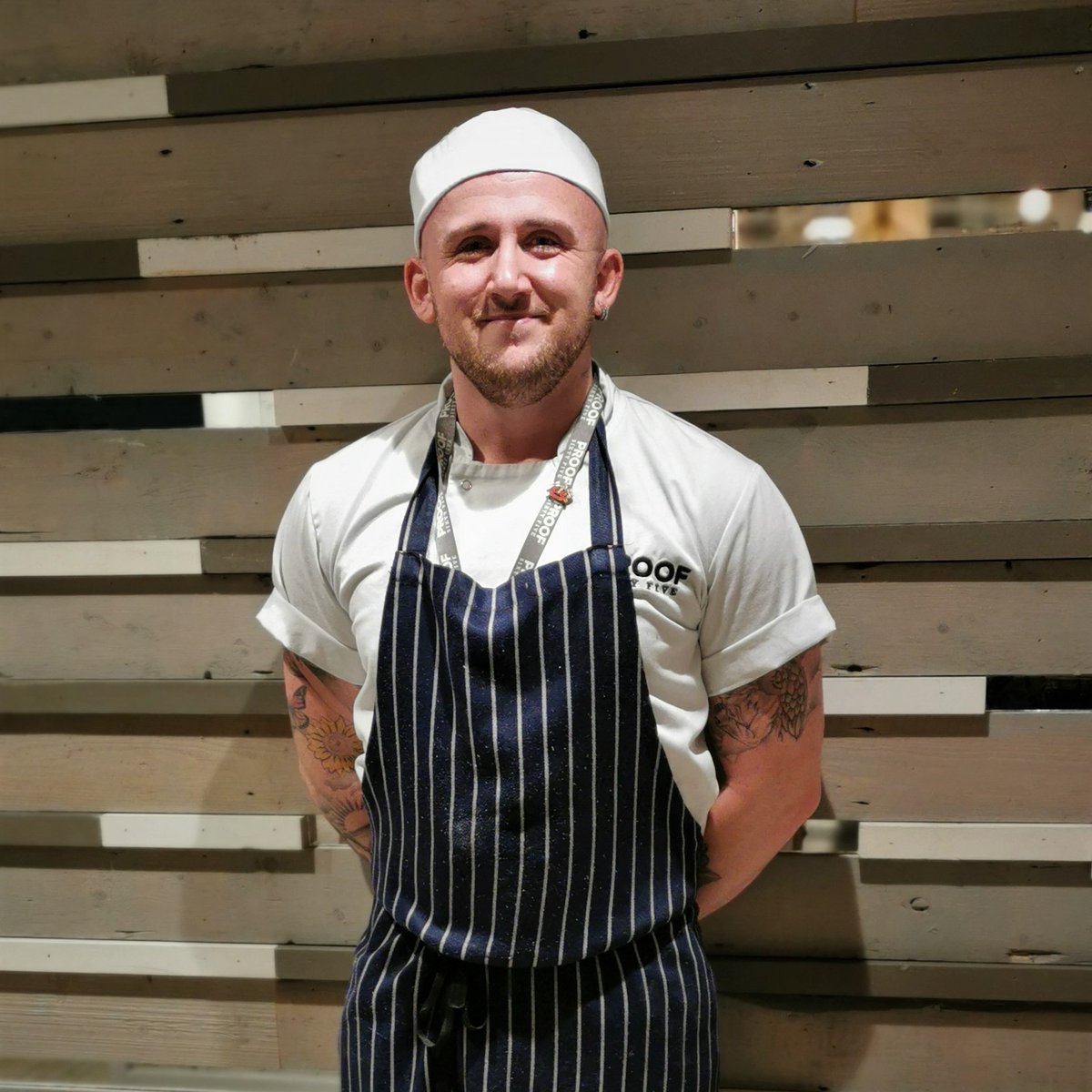 Proofbars's tweet photo. Meet Ant. 
Ant is our commis chef and has been with us for 18 months. He enjoys working with fresh ingredients to create our delicious dishes and is always happy to chat with our customers and recommend dishes. 
#MeettheteamMonday https://t.co/t4gdR9iz3O