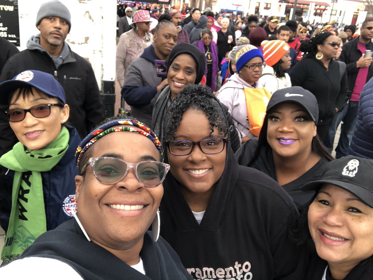 MariamaSims1's tweet photo. The NETwork BICP Sacramento Chapter, WOA, APAPA walking in UNITY. 

@TheNETwork_Natl
@The NETwork National Communications Team
#transformingourfuture
#attdiversity
#lifeatatt
#TheNETworkDayOfService
#MLKDay2020 #MLKDay https://t.co/w5YTwhJmE9