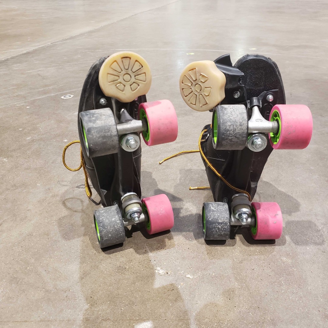 crrollerderby's tweet photo. Hopefully your Monday is going better than Notty's Wednesday went!
Happy Monday! Make this week an awesome one!
#Rollerderby #cedarrapidsrollergirls #crrg #cedarrapidssports https://t.co/xMCY7RqSN7