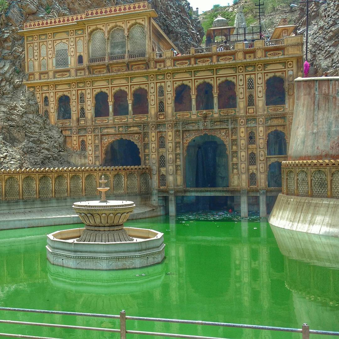 Galwar Bagh (Galta ji) Temple, Jaipur, Rajasthan