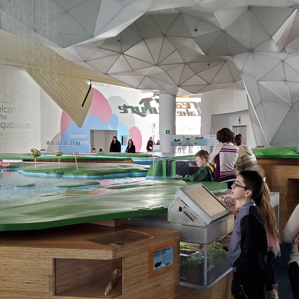 discoveryworld's tweet photo. Don't miss Youth Free Day for all children 18 and under today until 4PM! #mkemuseumweek https://t.co/YL5aVlvnIB