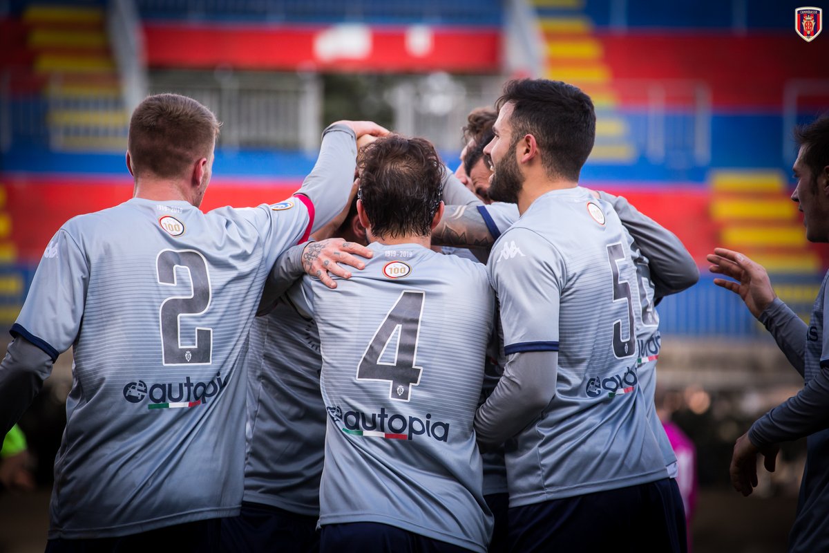 sscampobasso's tweet photo. π΄π΅ Le emozioni di Campobasso - Tolentino in 10 scatti!
#CAMTOL 4-0
πΈGallery completa su FB e IG. https://t.co/vwzDBeUu7W