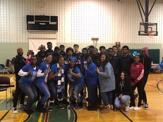 BlakeAthletics's tweet photo. MLK Day Of Service

The Boys JV Basketball team spent the day creatinf Valentines Day crafts and gifts for the Veterans and less fortunate students  throughout the county. Here are few pics from event.
#MLK #DayofService #WeRaise https://t.co/VGtHZiWwWK