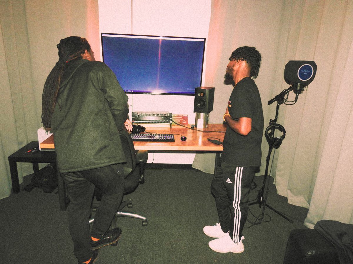 herouxthegod's tweet photo. You ain't on my mind... #cult9records https://t.co/SczPB8YKon