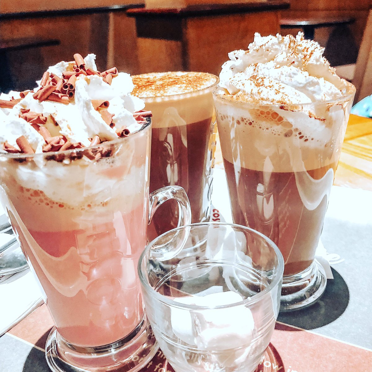 VictoriaCooke10's tweet image. These freezing temperatures call for yummy hot chocolate! Had to try the new Ruby Cocoa version at @costacoffee ❤️#rubycocoa #hotchocolate