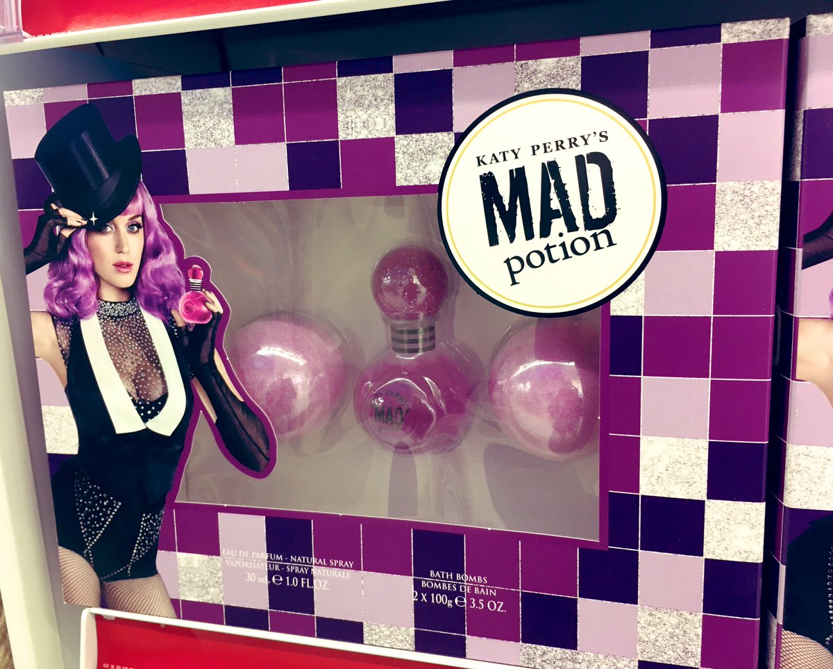 smackutwice's tweet photo. Ohhh, @KatyPerry’s #MadPotion and bath bombs?!? Mmm, I FIZZ!!! 😍 #ShoppersDrugMart https://t.co/6OrAtOOfpl